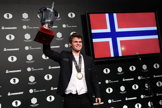 Норвежець Карлсен не дав екс-українцю Карякіну завоювати титул найсильнішого шахіста світу