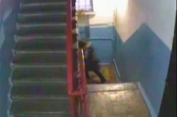 Озброєна та небезпечна «комунальниця» намагалася обікрасти пенсіонерку