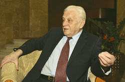 Герой України Степан Хмара поскаржився, що в часи Януковича його поважали більше, ніж зараз