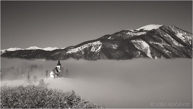 Неймовірні чорно-білі фотографії пейзажів Словенії