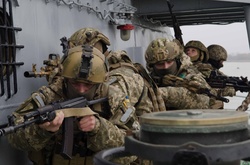 Фоторепортаж з морського походу українських морпіхів