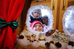 Як у Львові відкривали резиденцію Святого Миколая. Казковий фоторепортаж 