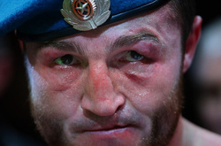 Знаменитий російський боксер сенсаційно програв чемпіонський пояс