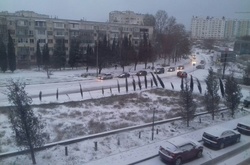 Раптова зима у грудні: в окупованому Криму сніг спричинив транспортний колапс