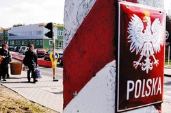 На кордоні з Польщею в чергах перебувають близько 300 машин