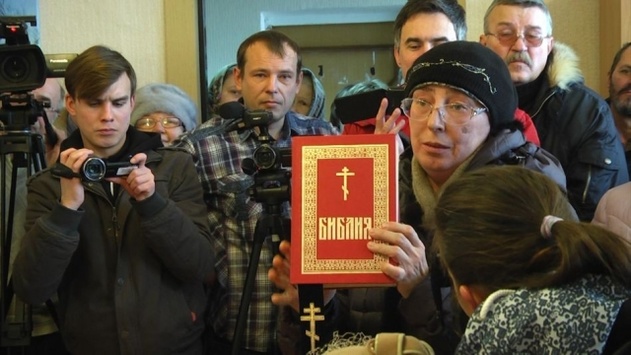 Російські православні проти презервативів. Жителі села Богоболюбова бунтують