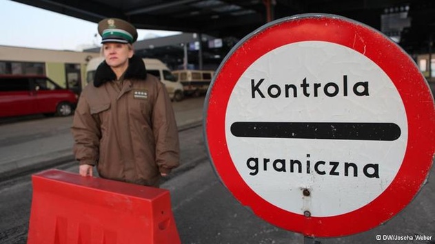 На кордоні з Польщею застрягли 840 машин 