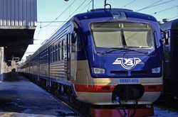 З 11 грудня на схід України курсуватиме більше поїздів