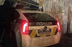 Поліцейські в паркані: як правоохоронці «вбили» ще один автомобіль (ФОТО)