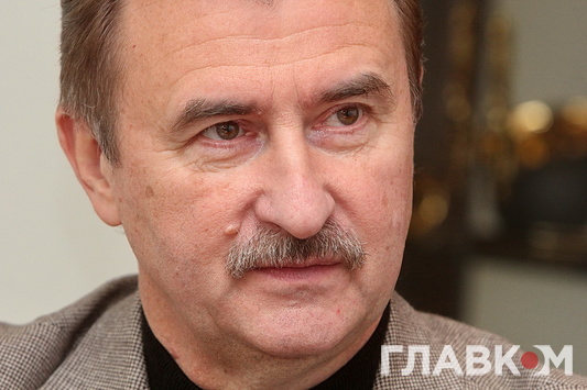 Попов каже, що керував столицею при Януковичі, як під арештом