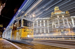 Магия Рождества: светящиеся трамваи и троллейбусы Будапешта от фотографа Тамаша Рицави