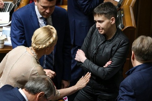 Тимошенко обіцяє Савченко жорстку розмову на фракції