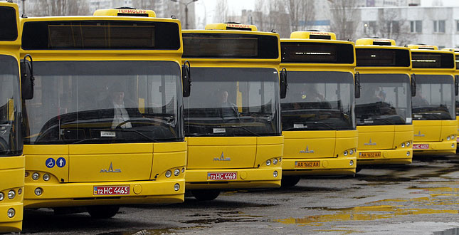 Киян запрошують подивитися експозицію пасажирського транспорту