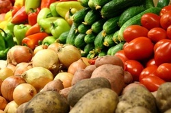 На вихідних на вулицях столиці торгуватимуть свіжими продуктами (АДРЕСИ)