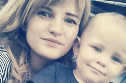 Голодна смерть, що шокувала Україну: як 20-річна мати заробляла на дітях