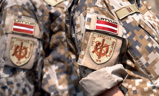 У Латвії штрафуватимуть за носіння військової форми
