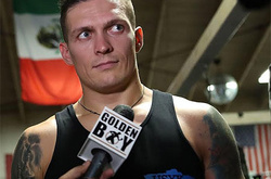 Усик позував у США у майці із зображенням Криму територією України