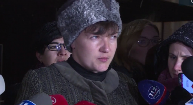 Савченко вважає, що уповноважена вести переговори нарівні з президентом