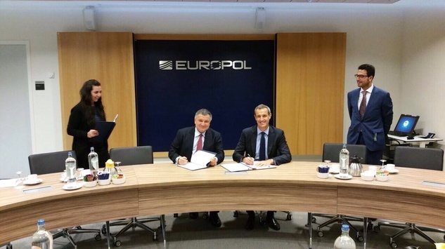 Аваков підписав угоду про співробітництво з Європолом