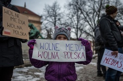 Польські опозиціонери заблокували роботу Сейму через плани обмежити роботу ЗМІ