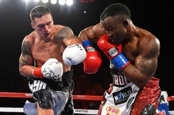 Олександр Усик переміг нокаутом південноафриканського боксера Мчуну