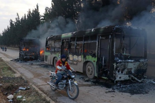 У Сирії спалили кілька автобусів, які мали евакуювати мешканців Алеппо