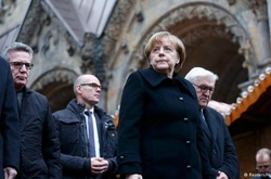 Меркель вшанувала пам'ять невинних жертв