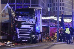 «Ісламська Держава» взяла на себе відповідальність за теракт у Берліні