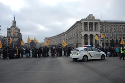 Вкладники банку «Михайлівський» перекрили Хрещатик, вимагаючи повернення коштів 