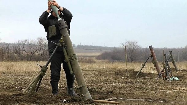 Бойовики на Донбасі ведуть вогонь на всіх напрямках