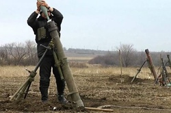 Бойовики на Донбасі ведуть вогонь на всіх напрямках