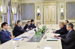 Порошенко та Брок обговорили російські військові провокації на Донбасі