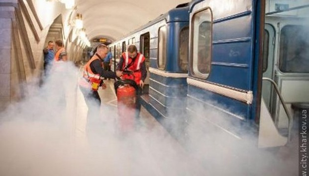 У Харкові через загадкове задимлення евакуювали пасажирів метро