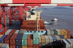 Трамп збирається ввести торгові мита на імпорт 