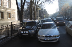Акція протесту під Радою: автомобілісти частково перекрили рух