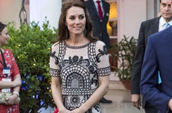 Королевский гардероб: самые дорогие наряды Кейт Миддлтон в 2016 году