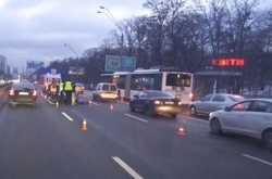 На проспекті Перемоги на смерть збили пішохода (ФОТО)