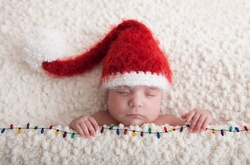 20 ярких идей для новогодней фотосессии новорождённого малыша