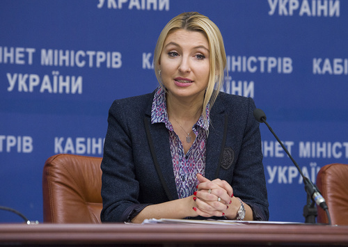 Мін'юст про зустріч Савченко з бойовиками: неуповноваженим особам неприпустимо вести переговори з терористами 