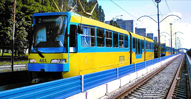 Швидкісний трамвай пропонують продовжити до Палацу спорту