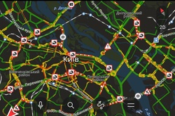 Київ стоїть у передноворічних заторах