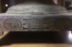 Іноземець намагався вивезти з України старовинний самовар 