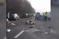На півдні Великобританії зіткнулося 20 автомобілів