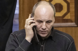 Парубій поскаржився на атаки на парламент