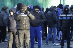 Інтерпол оголосив у розшук десятки «тітушок»