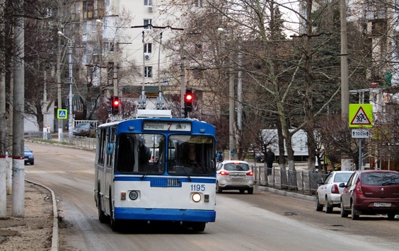 «С Новым годом, товарищи!» Жителів окупованого Севастополя привітали різким подорожчанням проїзду в транспорті