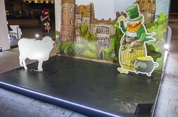 На Поштовій площі відкрили селфі-містечко