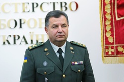 Міністр оборони озвучив кількість бойової техніки РФ на Донбасі