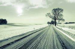 На півдні України закриють усі дороги, щоб перечекати снігопад
