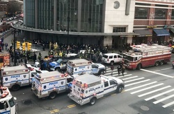 У Нью-Йорку зійшов з рейок потяг, більше сотні поранених